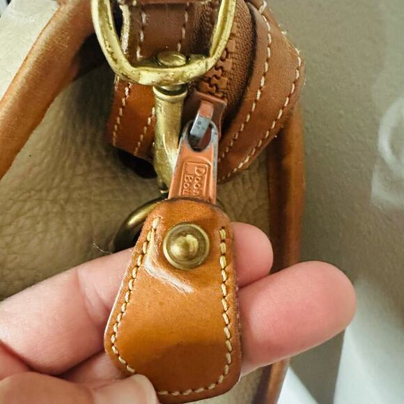 Vintage DOONEY & BOURKE Bone White Tan 1980s Leather Crossbody Straps Handbag - Picture 10 of 14